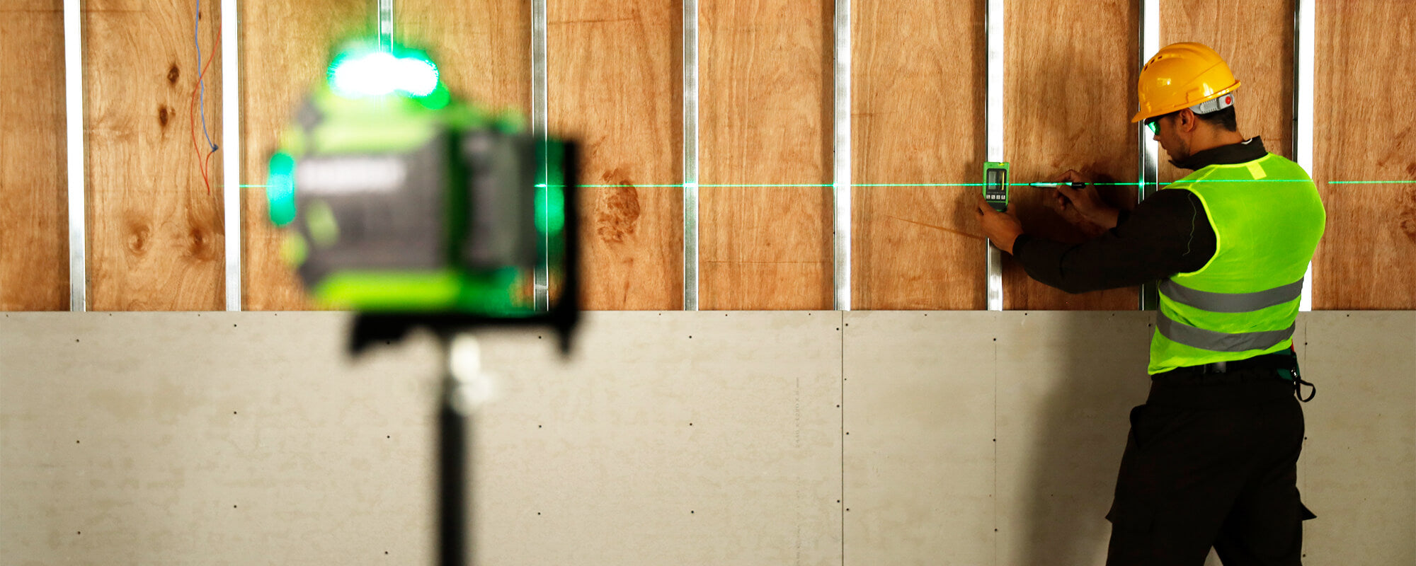 Huepar 704CG laserový nivelátor